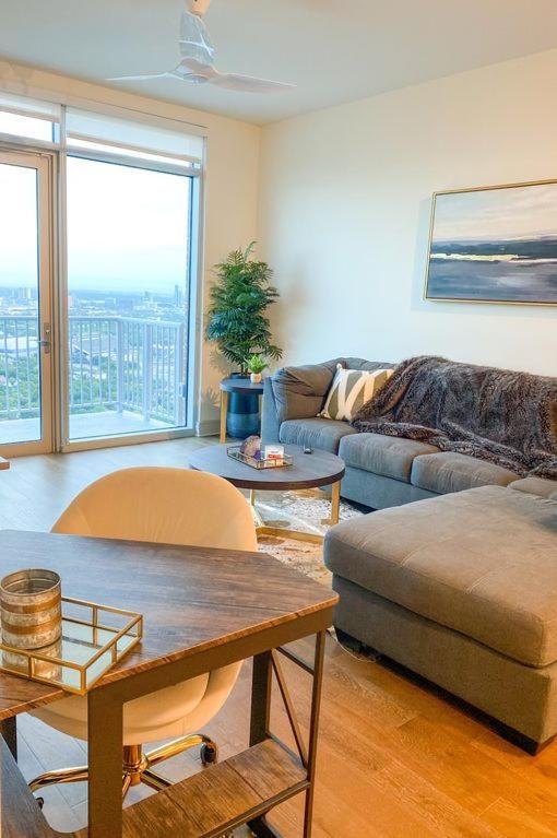 Medcenter Vacation Glasspad Skyline Views, 1 Free Prking Spot, Sleeps 4, Ask For Rental Car Option Houston Buitenkant foto