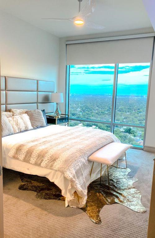 Medcenter Vacation Glasspad Skyline Views, 1 Free Prking Spot, Sleeps 4, Ask For Rental Car Option Houston Buitenkant foto