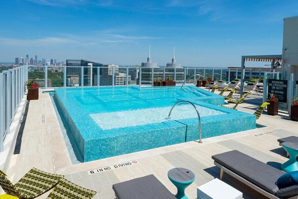 Medcenter Vacation Glasspad Skyline Views, 1 Free Prking Spot, Sleeps 4, Ask For Rental Car Option Houston Buitenkant foto